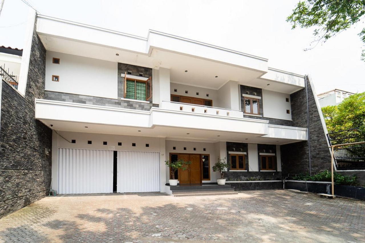 Koolkost Near Padjadjaran University - Minimum Stay 6 Nights Bandung Kültér fotó